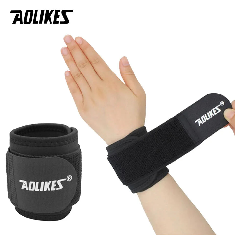 Adjustable Wrist Support Brace Men Women Gym Weightlifting Sport