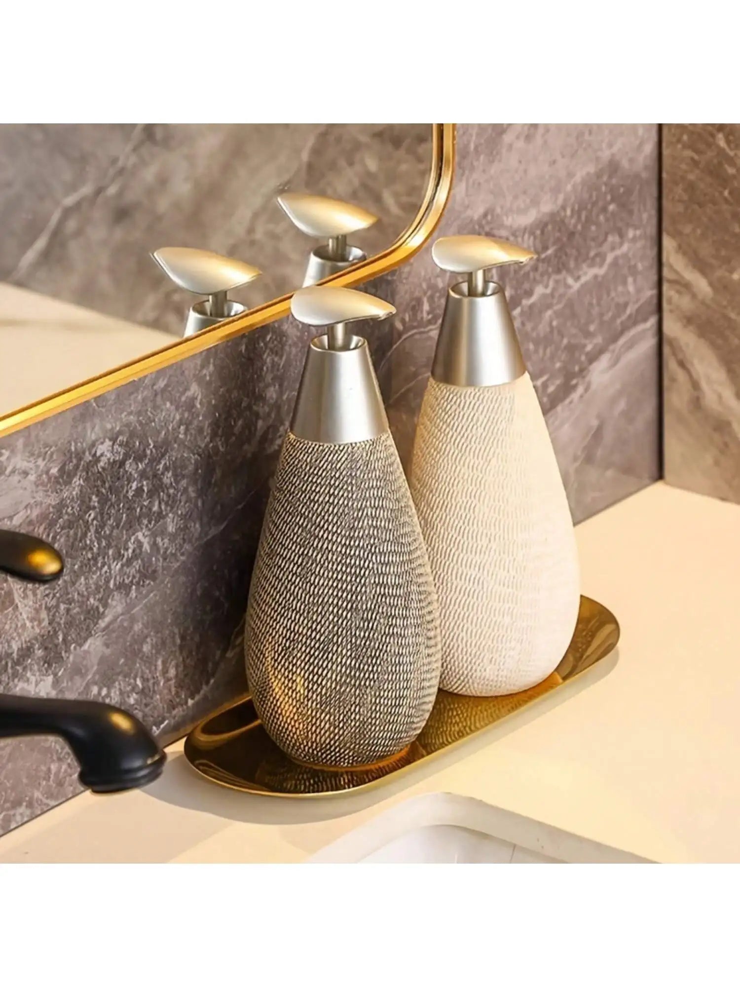 Creative Retro Ceramic Soap Dispenser Pump Bottle for Bathroom & Kitchen Main image