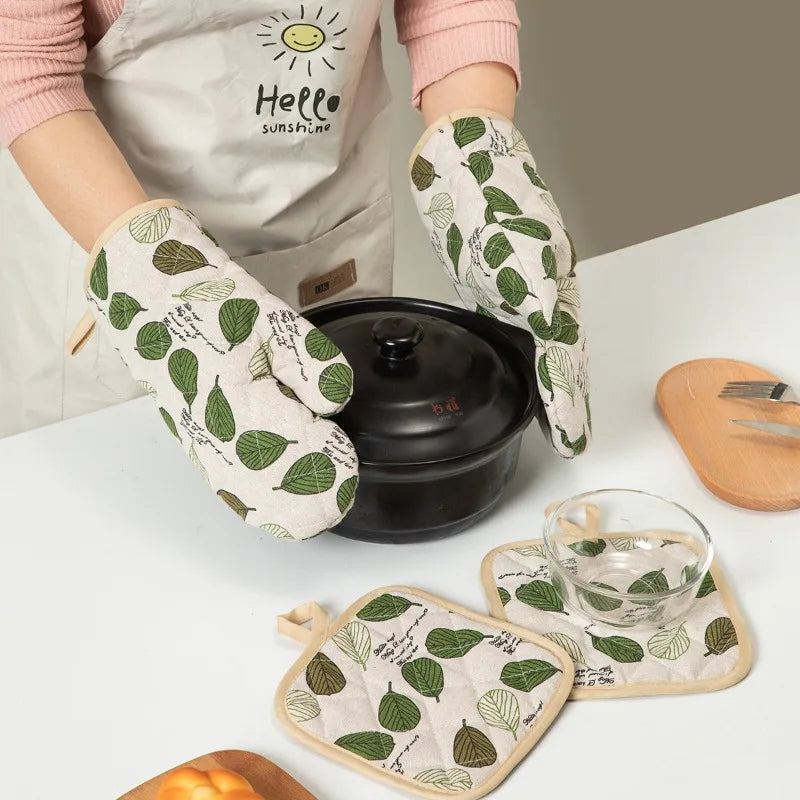 Thickened Cotton Oven Mitts – Heat Resistant Baking Gloves (1 Pair)