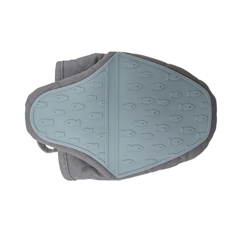 Fish-Shaped Silicone Oven Mitt – Heat Resistant Anti-Scald Kitchen Glove