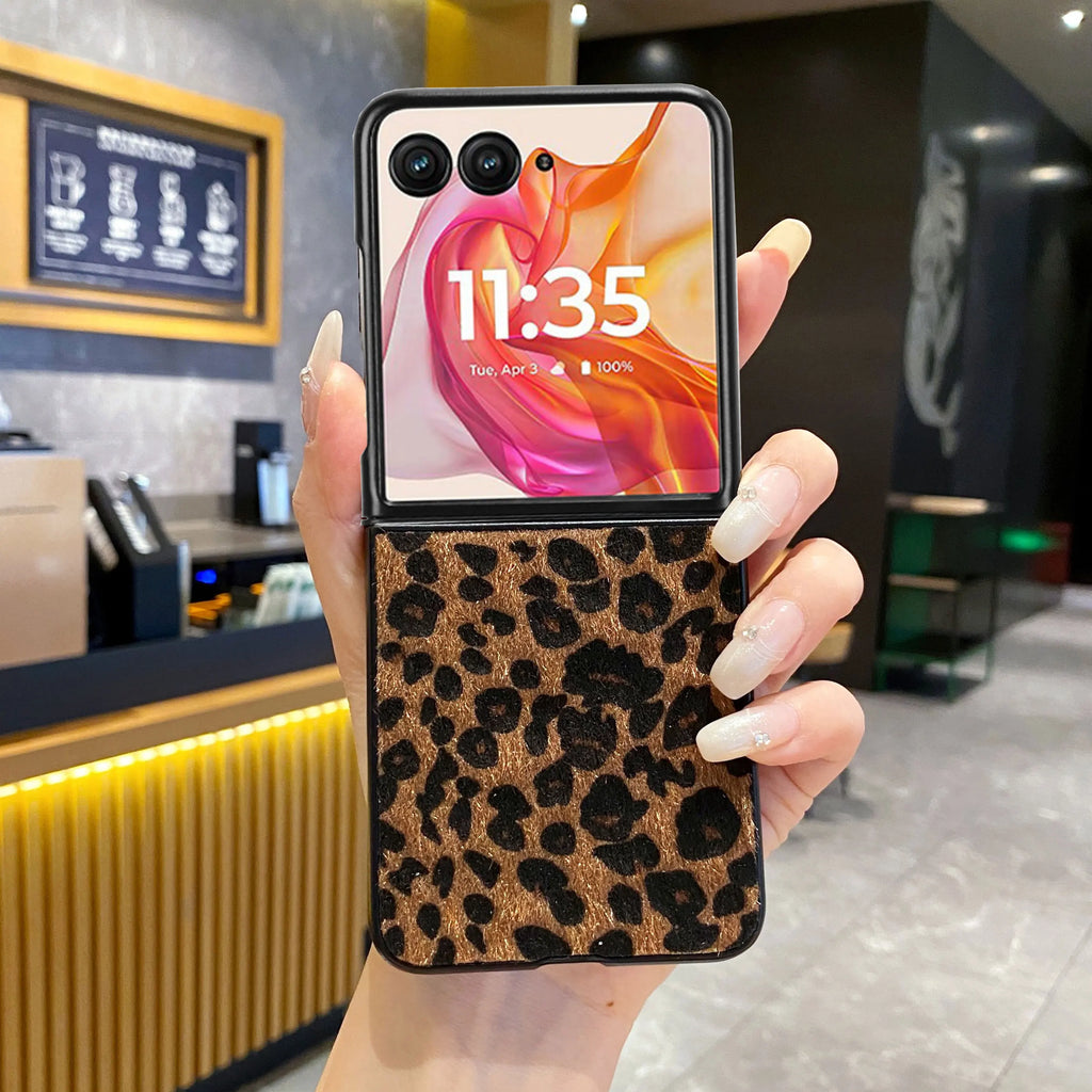 Retro Leopard Print Plush Case for Motorola Razr 70 60 50 40 Ultra