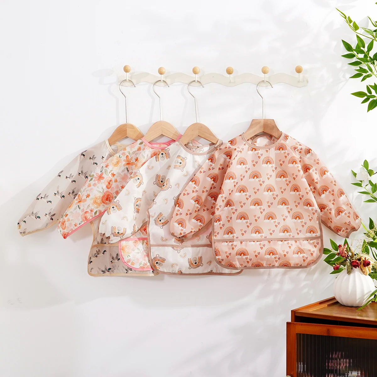 Waterproof Baby Bib Long Sleeve Apron for Feeding & Drawing Main image