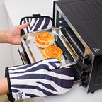 2PCS Leopard Print Oven Mitt & Pot Holder Set – Heat Resistant Kitchen Gloves