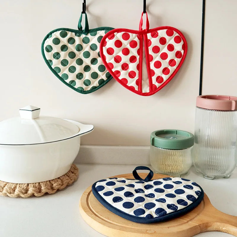 Heart-Shaped Heat Resistant Pot Clip – Anti-Scald Kitchen Hand Grip Main image
