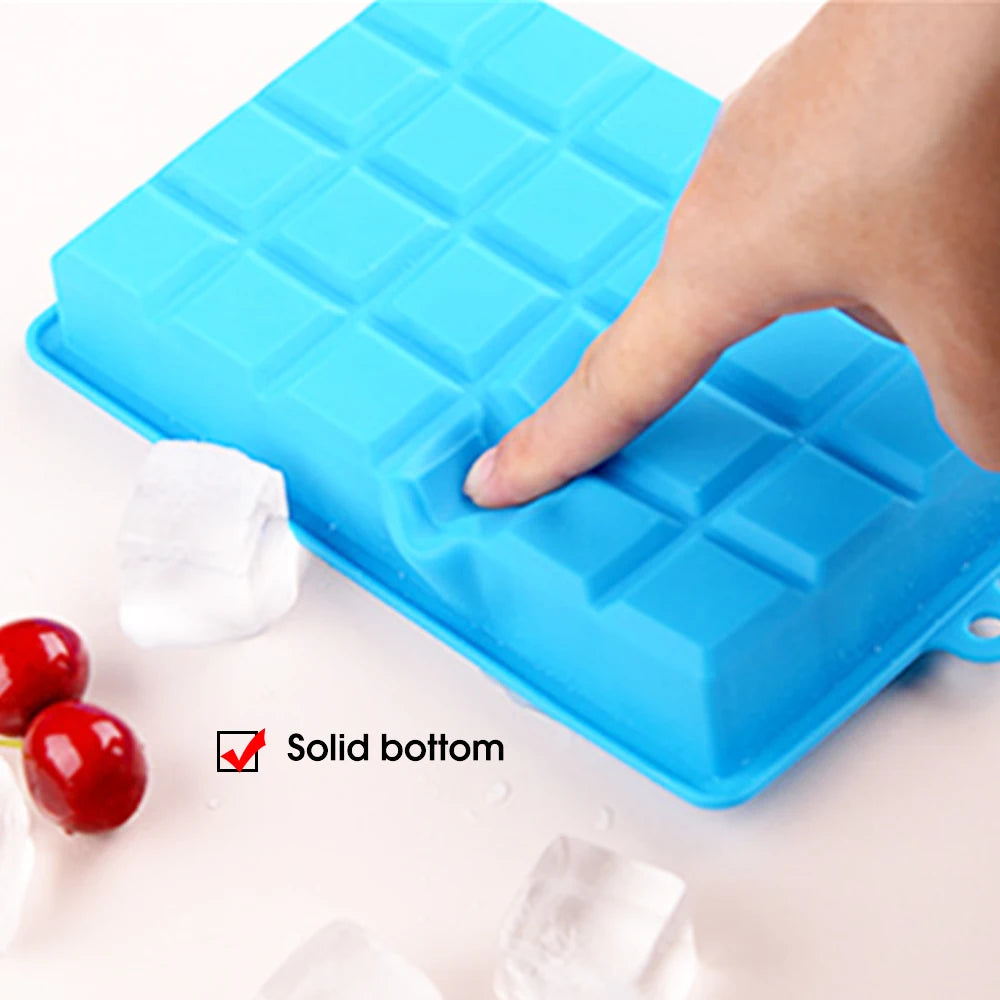 24-Hole Silicone Ice Cube Tray with Lid Square Ice Mold for Drinks & Cocktails