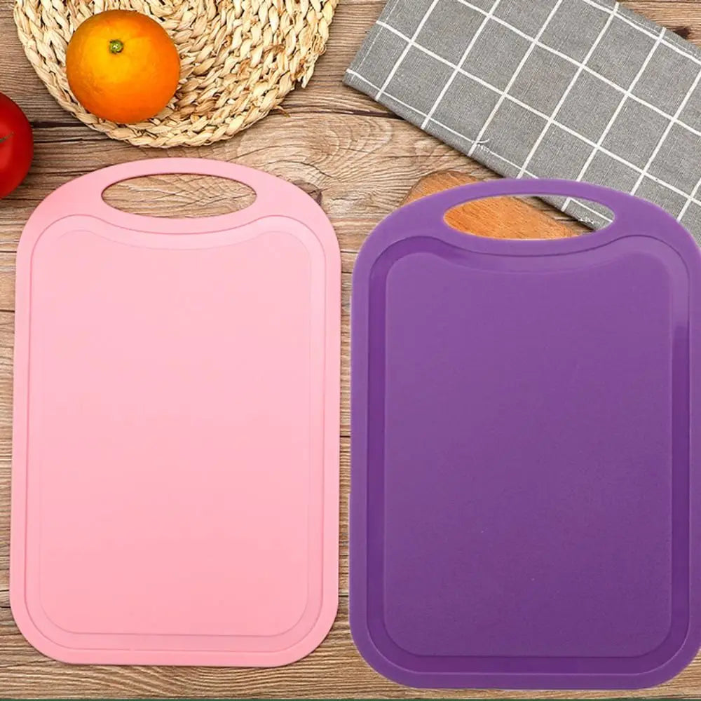 Baby Food Cutting Board Non-Slip Plastic Chopping Board Secondary image