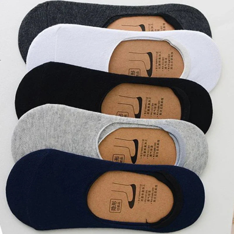 Pack of 5 pairs mens breathable boat cotton socks neatly stacked with creative packaging tags