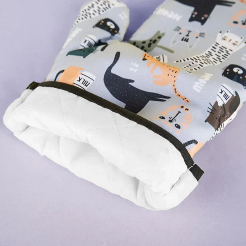Heat Resistant Oven Mitts – Non-Slip Microwave & Baking Gloves