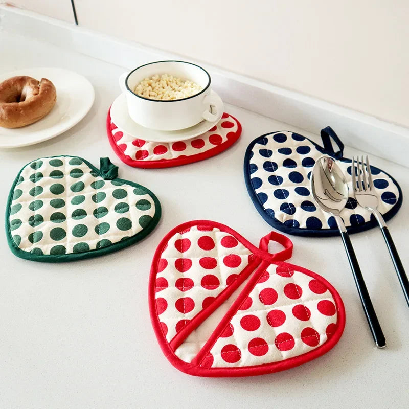 Heart-Shaped Heat Resistant Pot Clip – Anti-Scald Kitchen Hand Grip