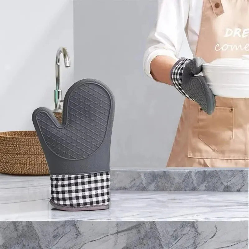 Silicone Insulated Gloves Heat Resistant Anti-Slip Kitchen Oven Mitts