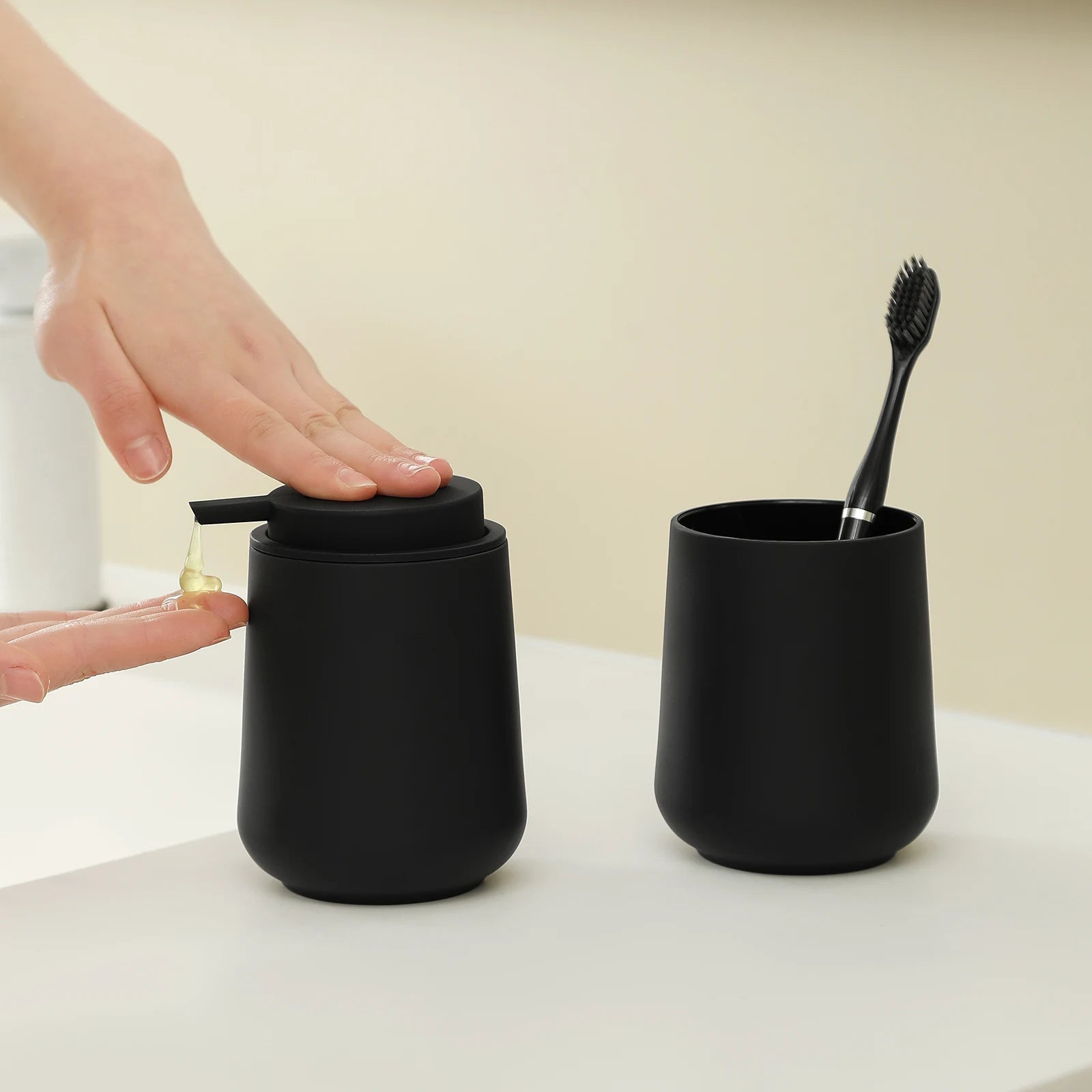 Matte Black Liquid Soap Dispenser 11oz Modern Bathroom & Kitchen Pump Bottle