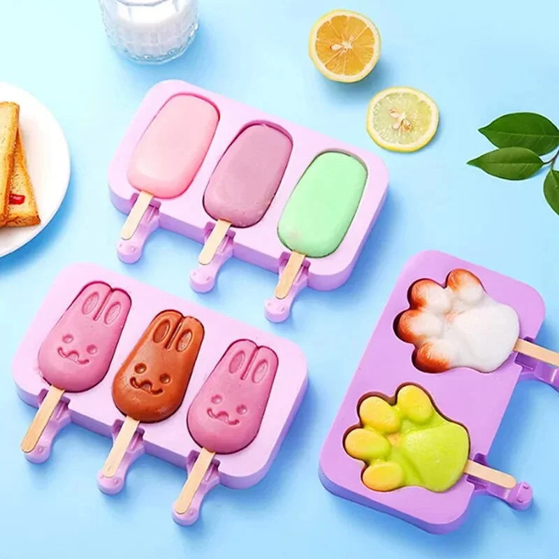 Cartoon Silicone Ice Cream Mold with Lid – DIY Homemade Popsicle Maker Main image