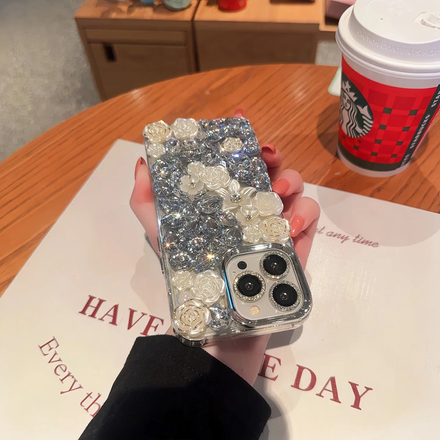 Luxury Bling Diamond Flower Case for iPhone 17 16 15 14 13 12 Pro Max