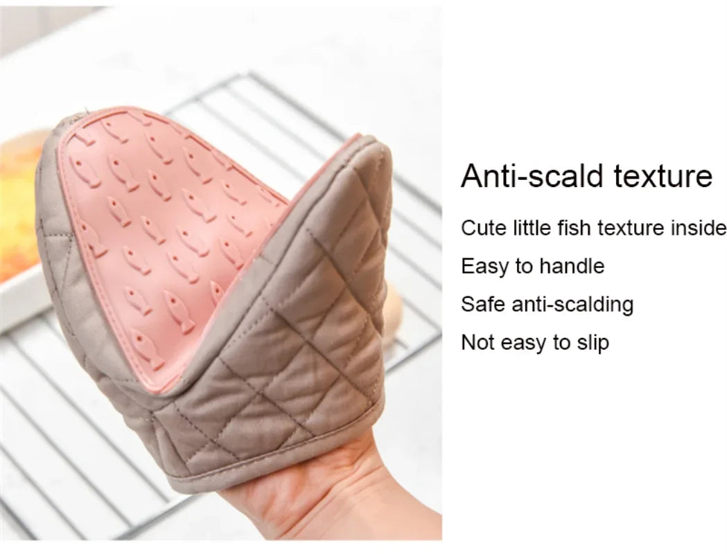 Fish-Shaped Silicone Oven Mitt – Heat Resistant Anti-Scald Kitchen Glove