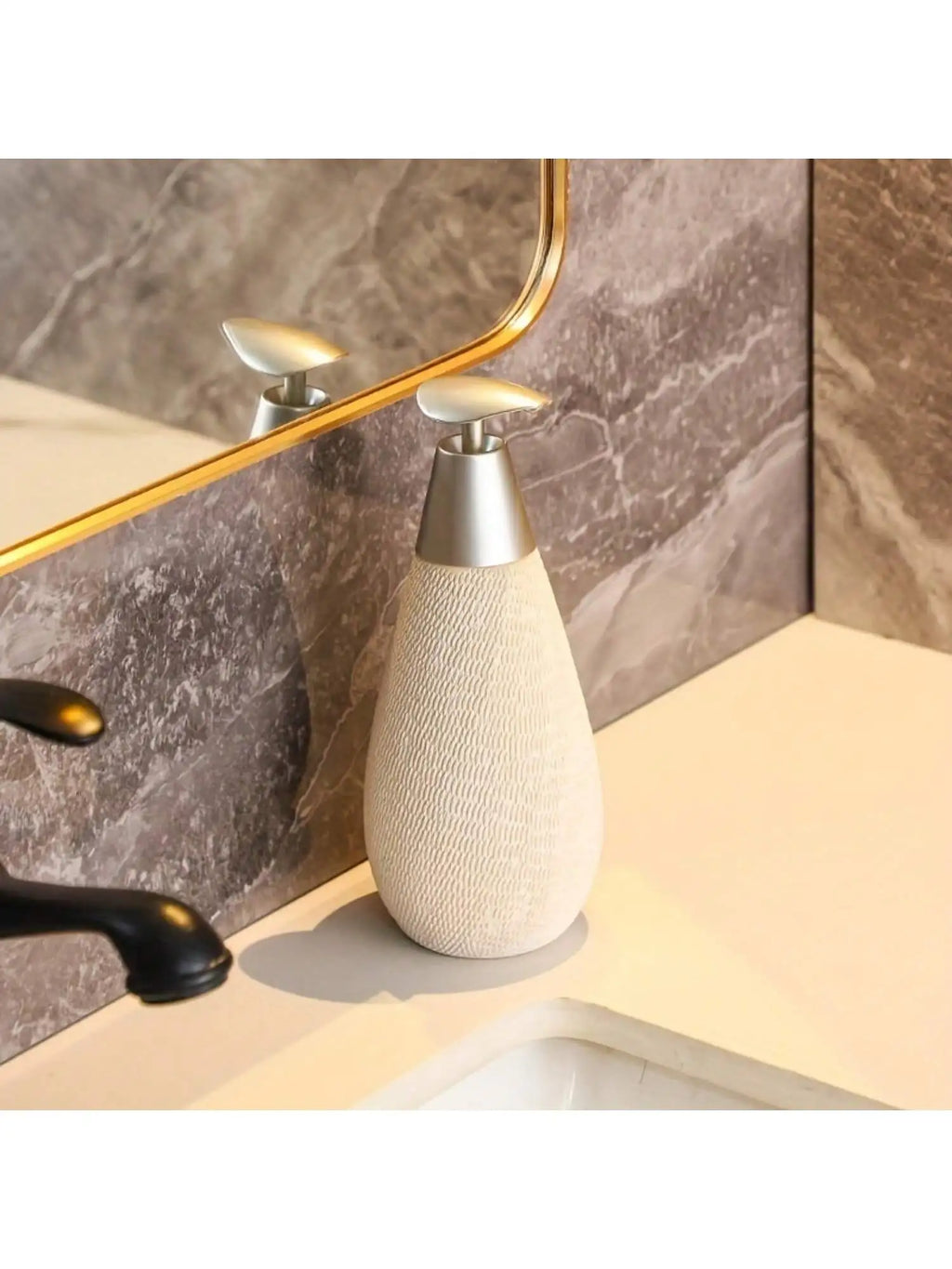 Creative Retro Ceramic Soap Dispenser Pump Bottle for Bathroom & Kitchen