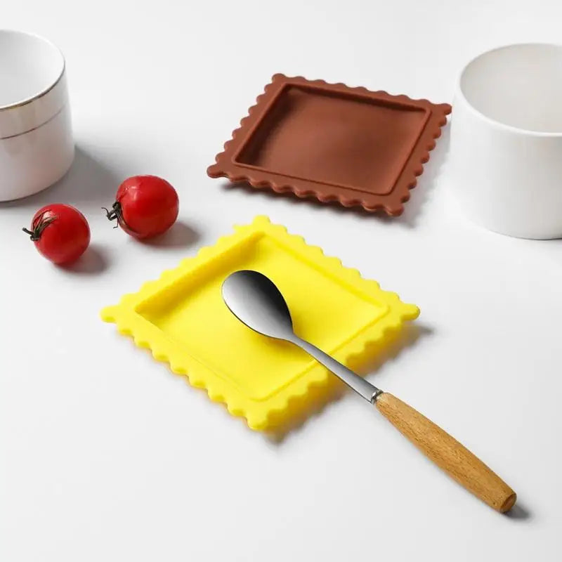Cartoon Biscuit Spoon Rest Heat-Resistant Holder