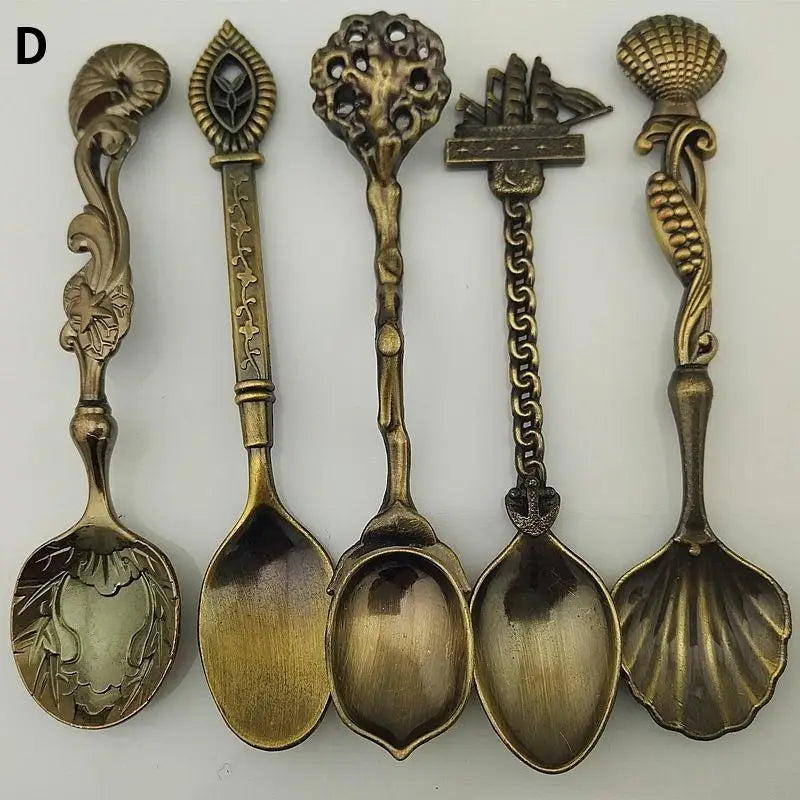 5Pcs Retro Coffee Spoon Set – Stainless Steel Vintage Dessert Spoons Gift