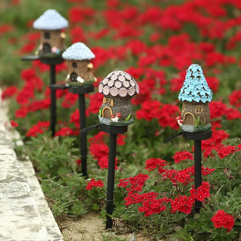 Solar Resin House LED Lamp for Garden & Lawn Landscape Decor