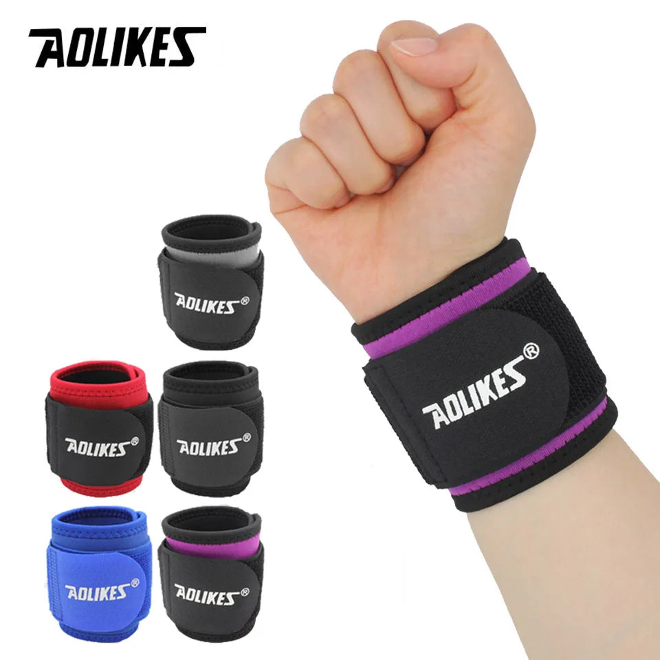 Adjustable Wrist Support Brace Men Women Gym Weightlifting Sport Main image