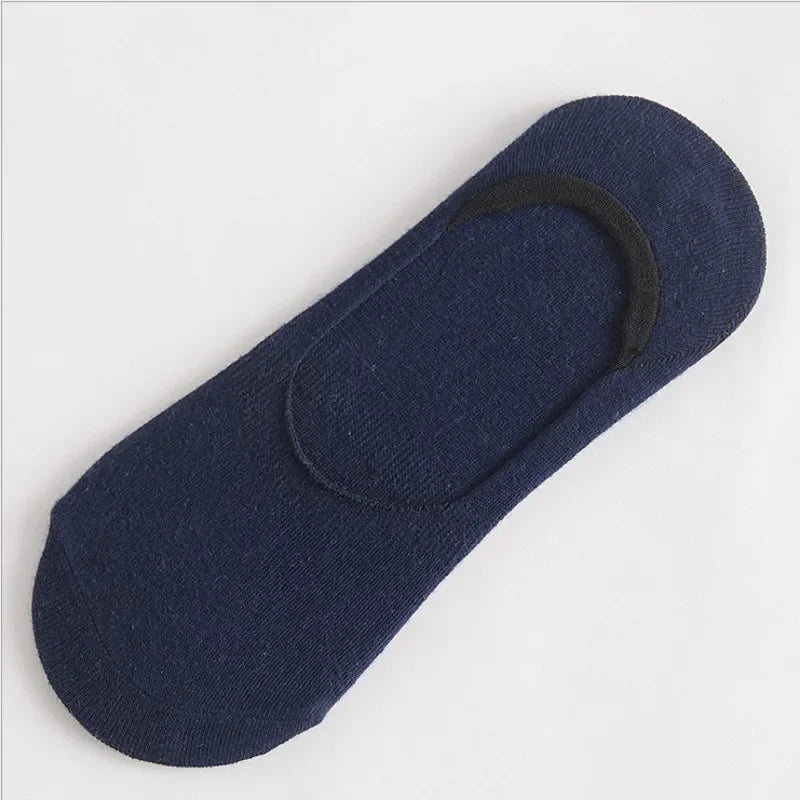 Mens non slip low cut invisible ankle sock in navy blue color for sports and daily activities