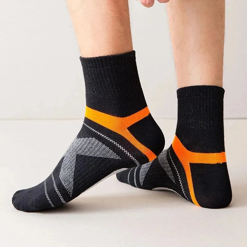 Men's Hiking Basketball Socks 3 Pairs Breathable Sweat Absorbent