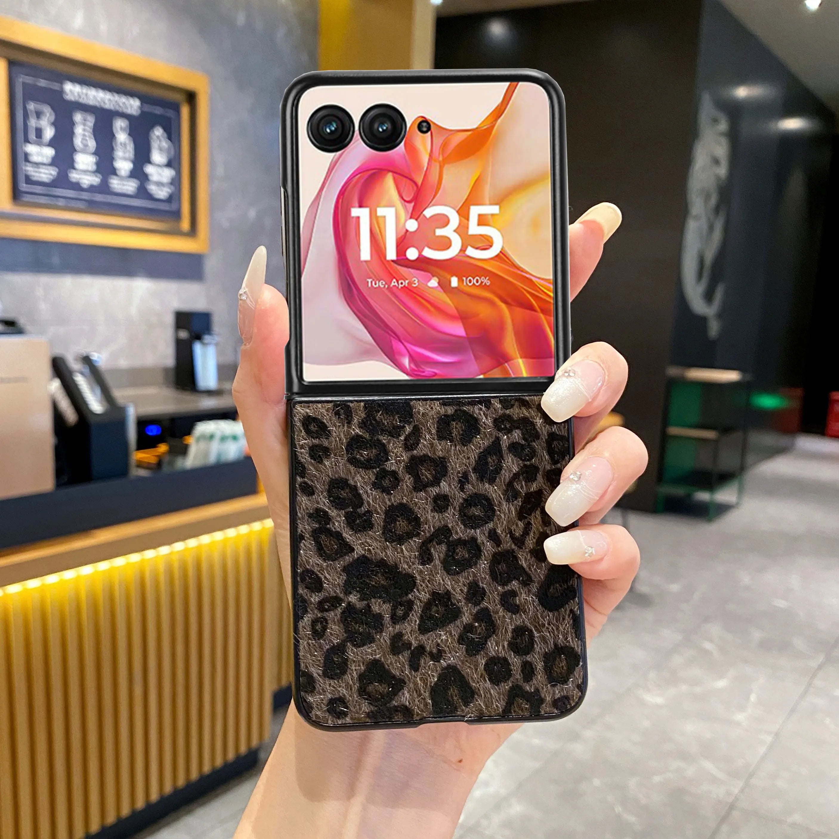 Retro Leopard Print Plush Case for Motorola Razr 70 60 50 40 Ultra
