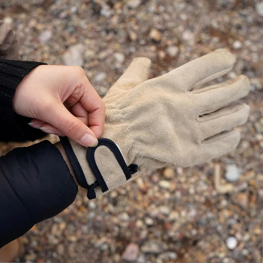 Heat-Resistant BBQ Gloves – Anti-Scald Protective Camping Gloves (1 Pair)